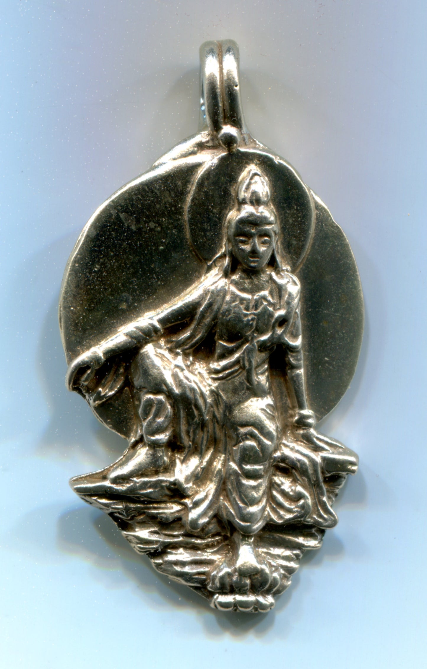 Kwan Yin - Water & Moon Boddhisatva - Avalokiteshvara - 4015S