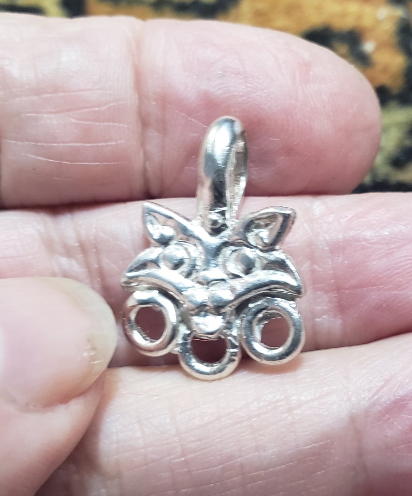 Bead Hanger - Borre Style Cat with Triple Ring - 5313S
