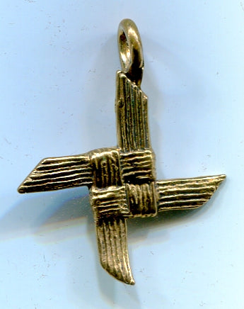 Brigit Cross - Small - 6011B
