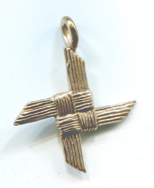 Brigit Cross - Small - 6011B