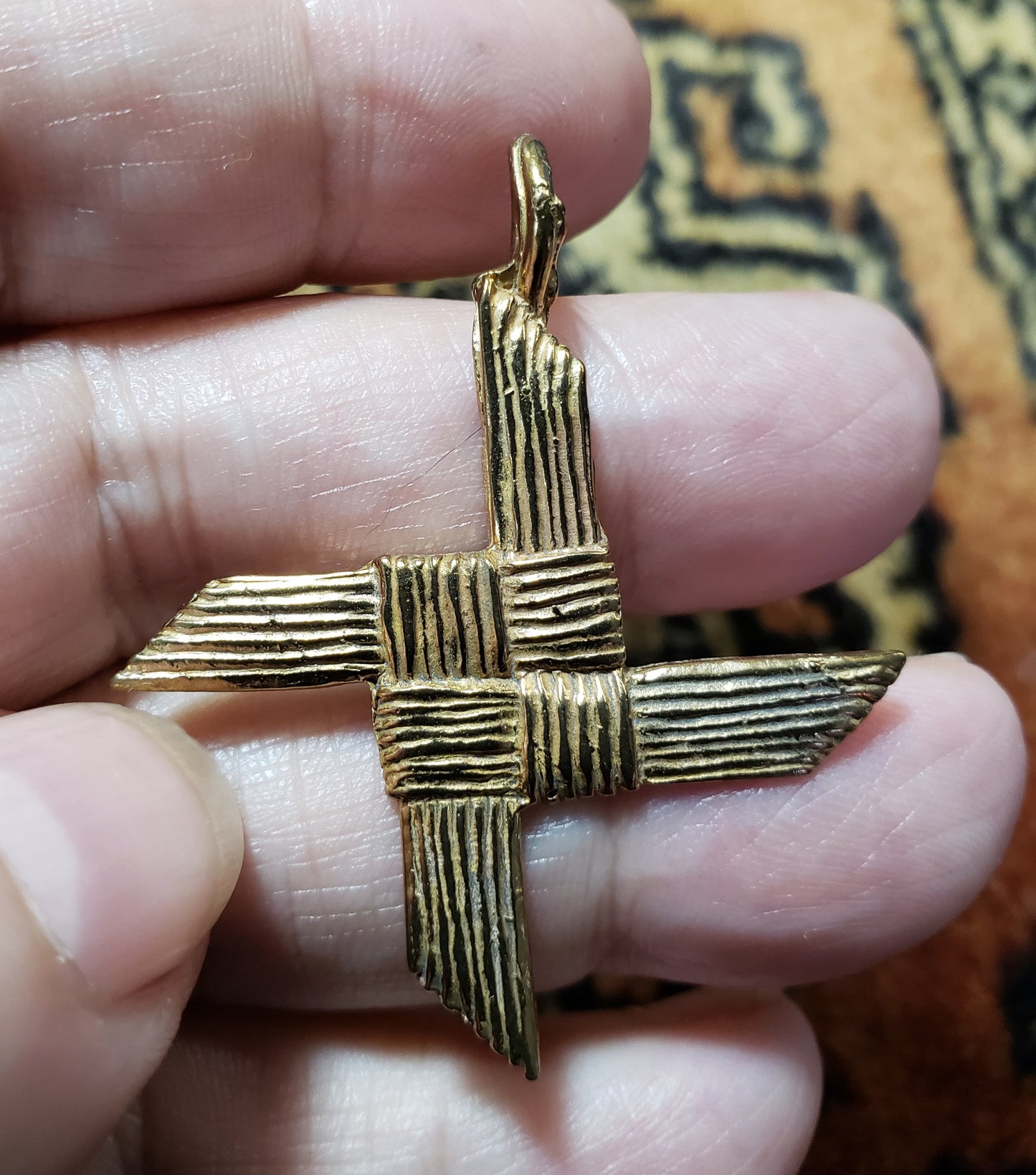 Brigid Cross - Lg - 6012B