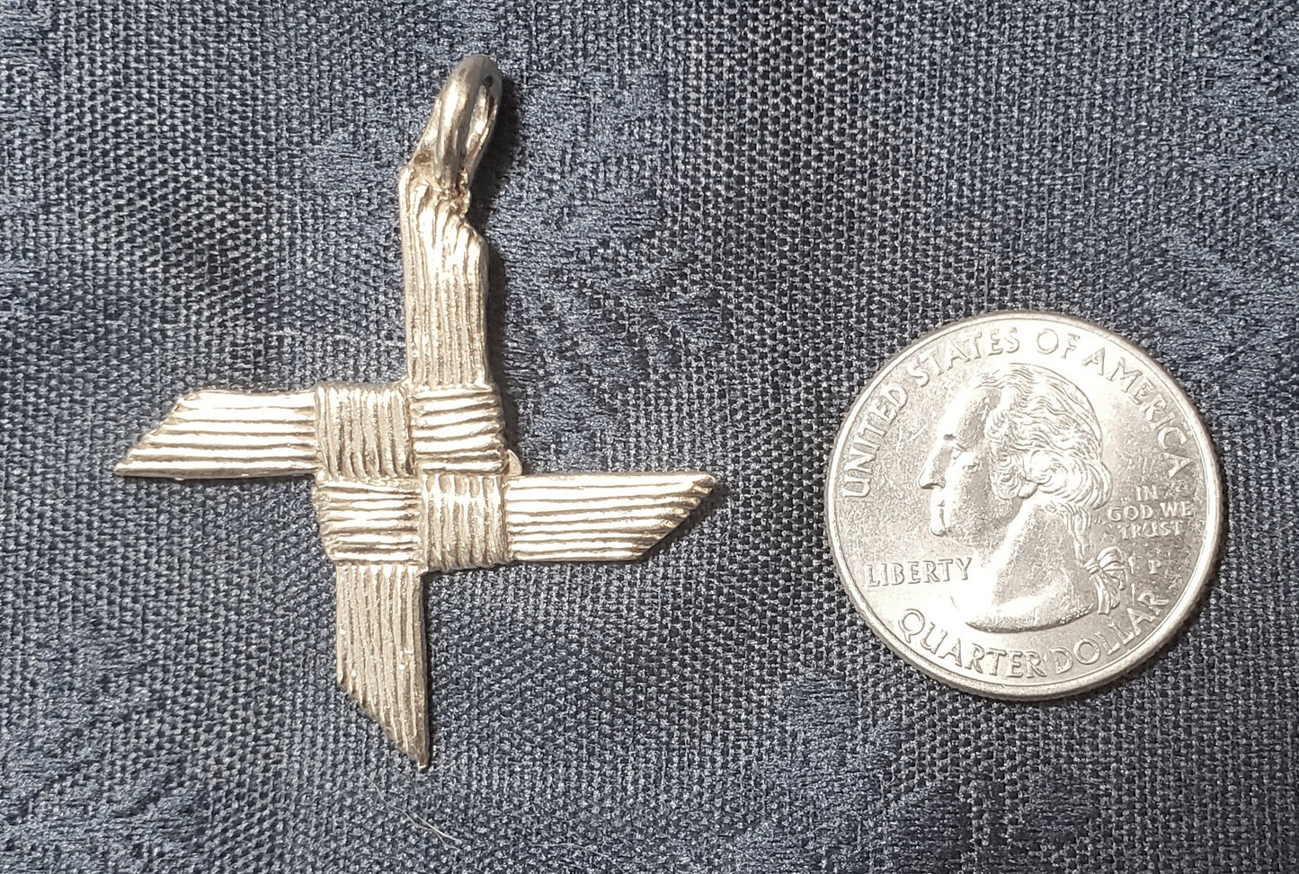 Brigit Cross - Large - 6012S