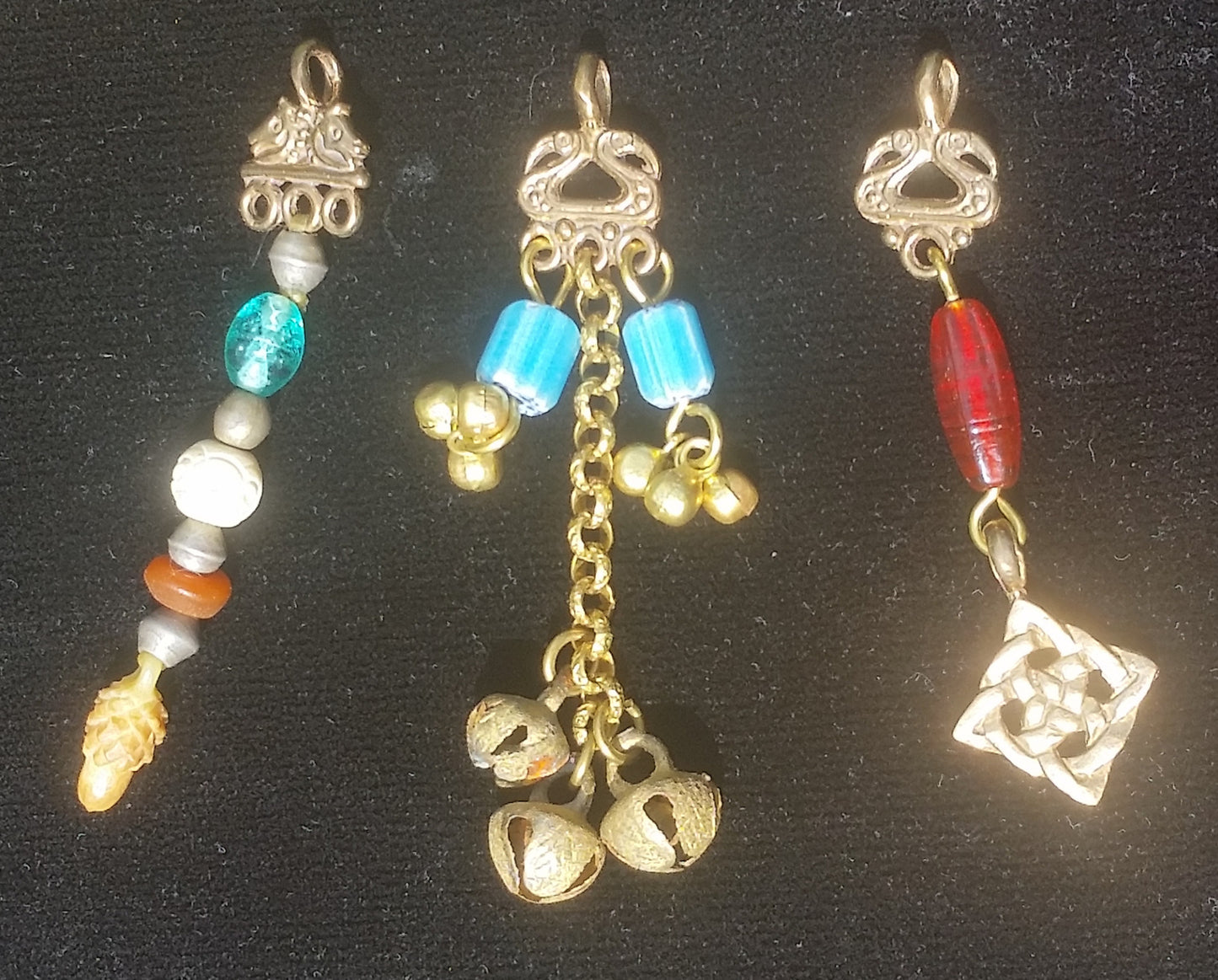 Bead Hanger - Borre Style Cat with Single Ring - 5312B