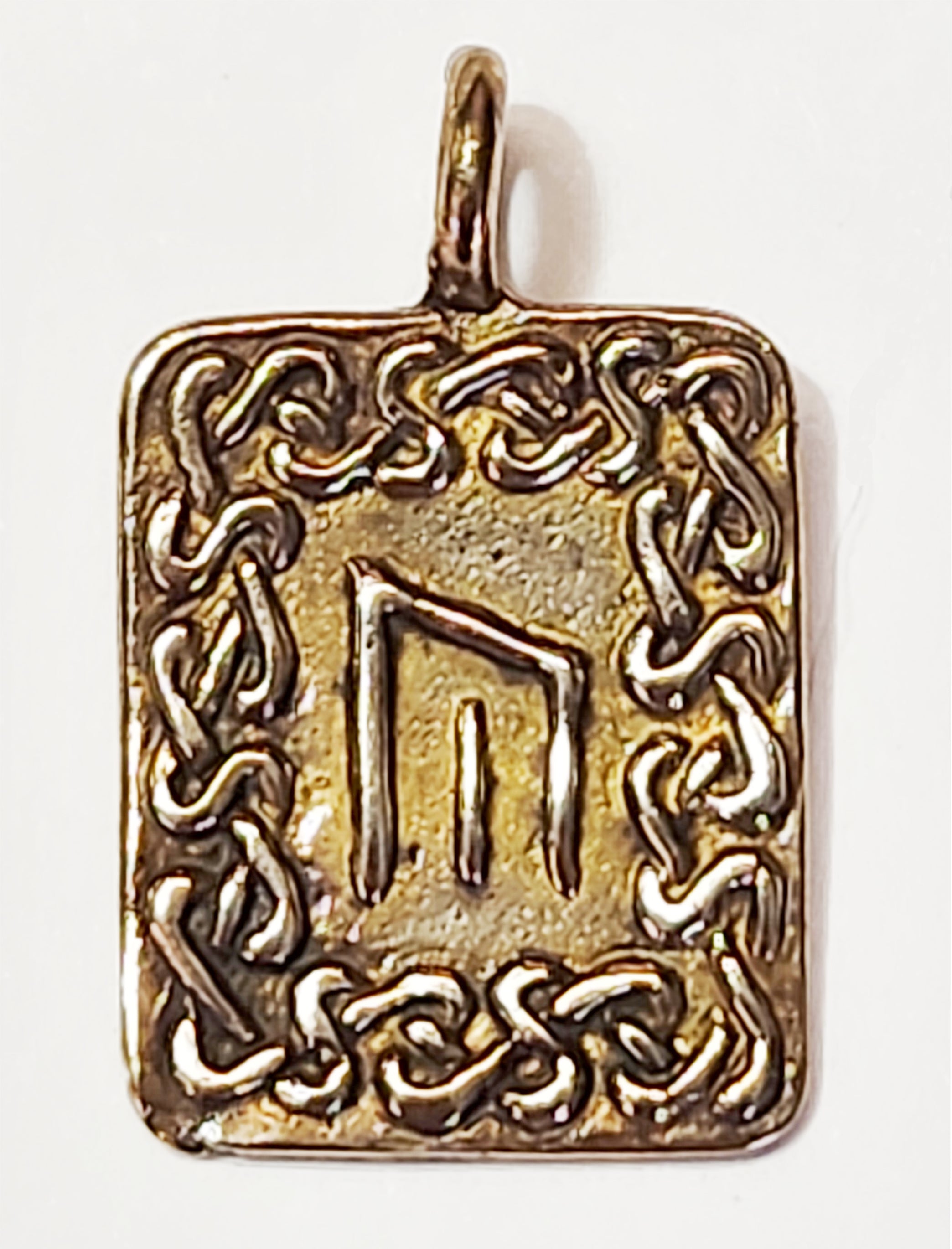 Rune 28 - Yr - Yew Bow - Defense - Skill – Dragonscale Jewelry & Fine Arts