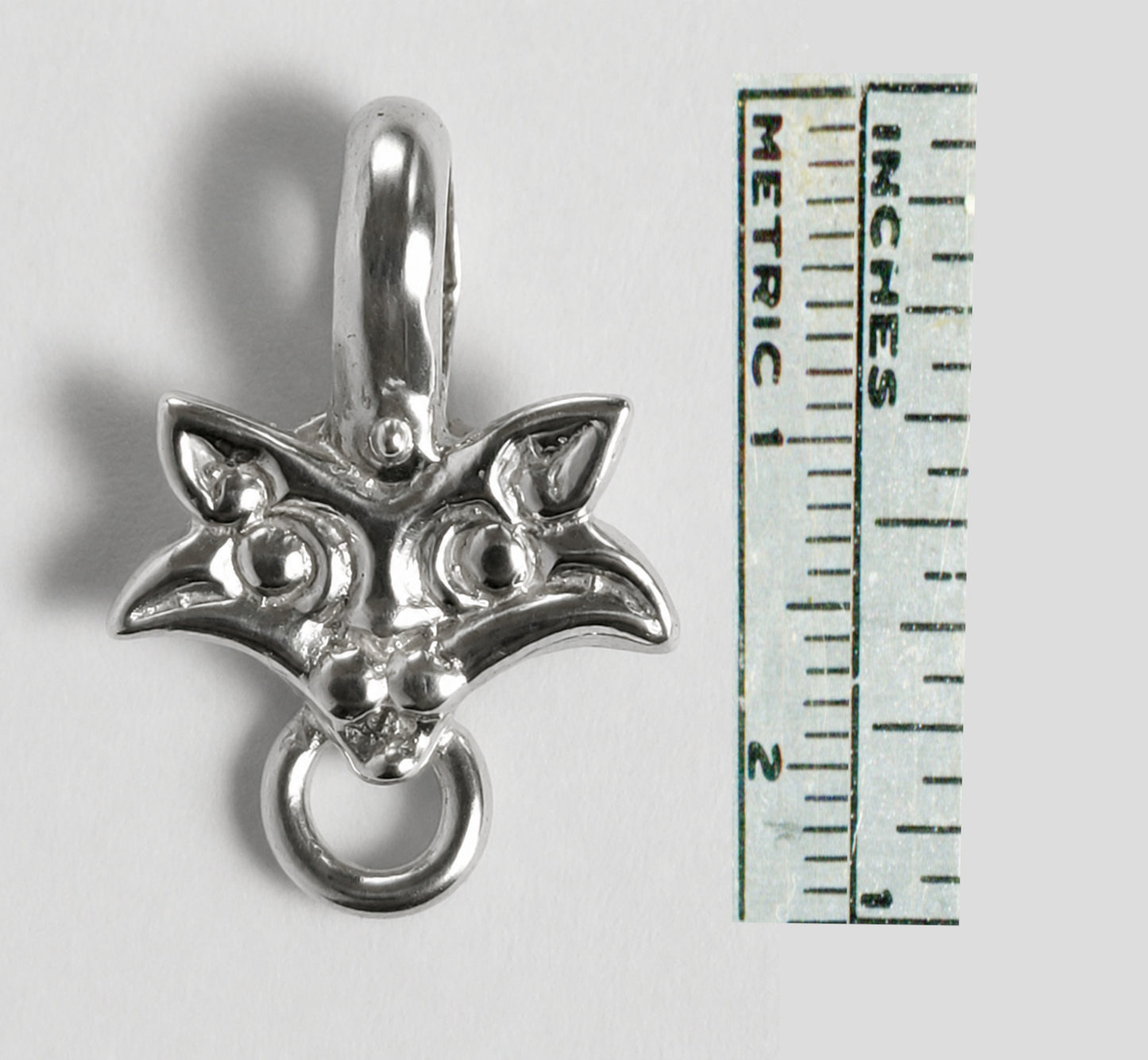 Bead Hanger - Borre Style Cat with Single Ring - 5312S
