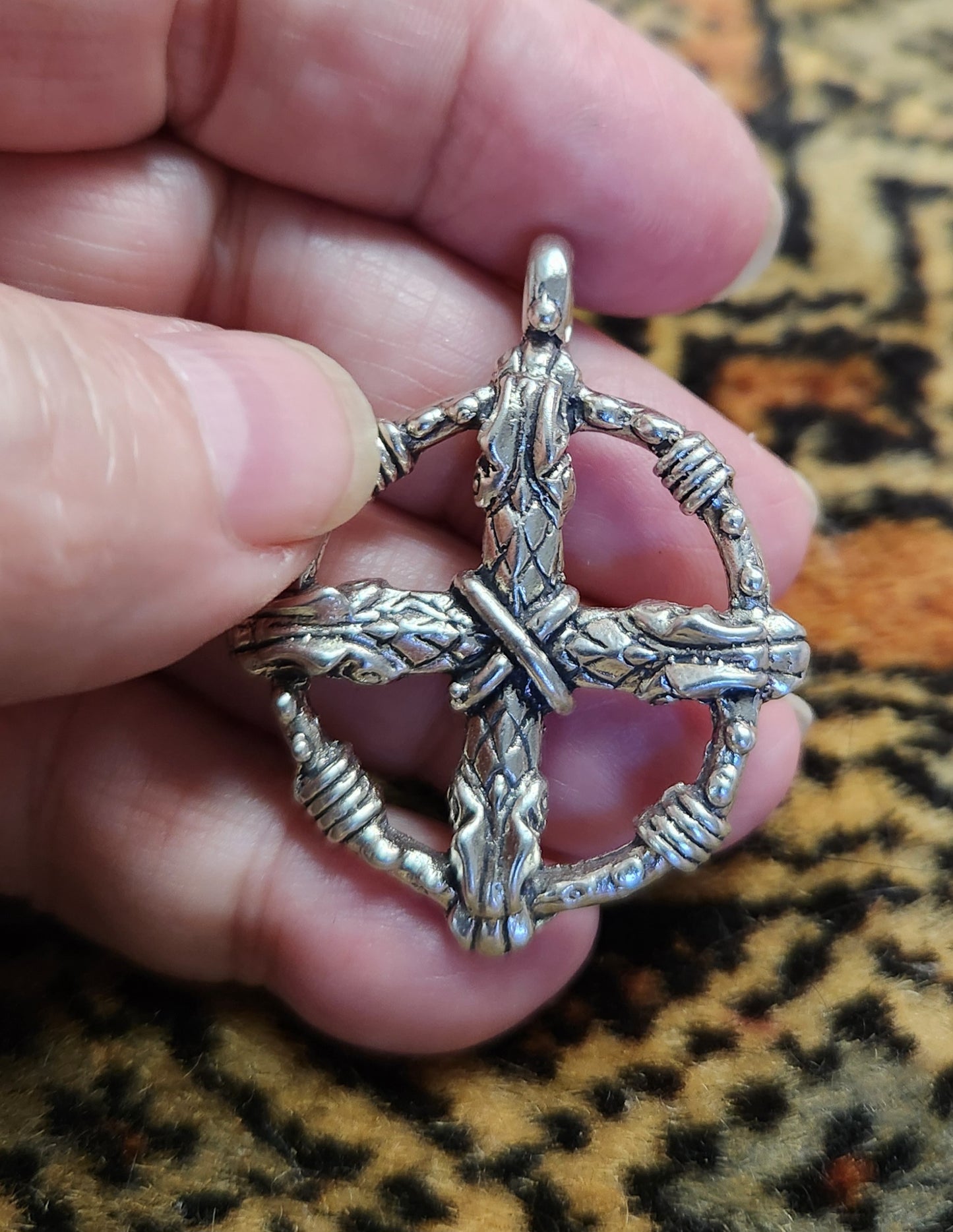 Dragon Solar Cross - 6506S