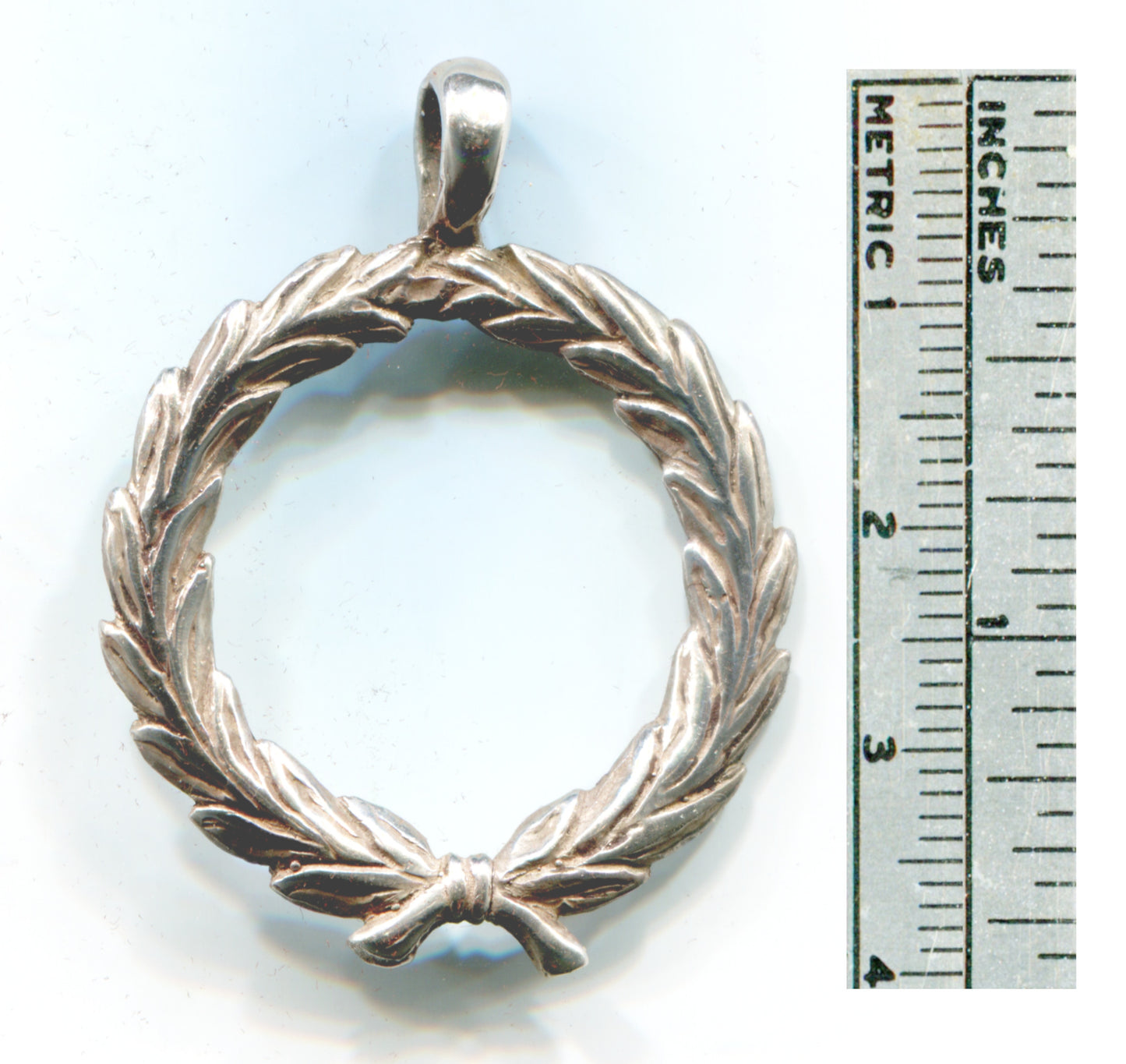 Laurel Wreath - Small - Silver - 2101S