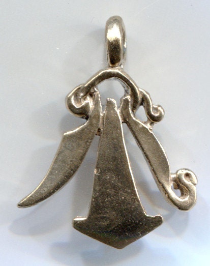 Hesselberg Amulet - 5159B